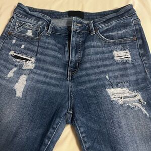 Buckle Black Skinny Jeans 30W